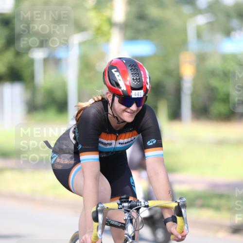 10.08.2025 - GEWOBA Citytriathlon Bremen Yannick Fuchs http://msf.ph/oto/8540795 10.08.2025 10:30:45 Radfahren 353, 376, 471, 476 meine-sportfotos.de