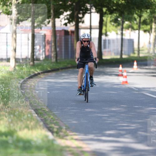10.08.2025 - GEWOBA Citytriathlon Bremen Yannick Fuchs http://msf.ph/oto/8540797 10.08.2025 10:30:47 Radfahren 353, 376, 471, 476 meine-sportfotos.de