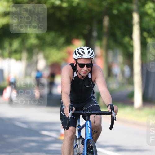 10.08.2025 - GEWOBA Citytriathlon Bremen Yannick Fuchs http://msf.ph/oto/8540802 10.08.2025 10:30:48 Radfahren 353, 376, 471, 476 meine-sportfotos.de