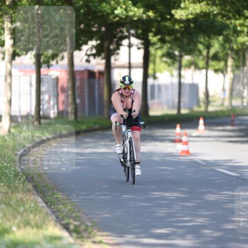 10.08.2025 - GEWOBA Citytriathlon Bremen Yannick Fuchs http://msf.ph/oto/8540812 10.08.2025 10:31:12 Radfahren 363, 387, 434 meine-sportfotos.de