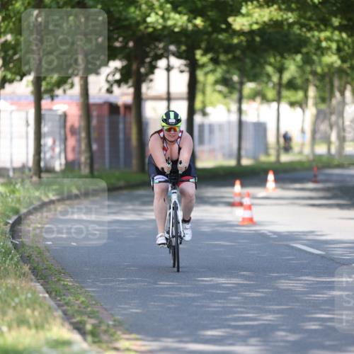 10.08.2025 - GEWOBA Citytriathlon Bremen Yannick Fuchs http://msf.ph/oto/8540813 10.08.2025 10:31:13 Radfahren 363, 387, 434 meine-sportfotos.de