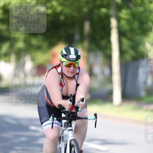 10.08.2025 - GEWOBA Citytriathlon Bremen Yannick Fuchs http://msf.ph/oto/8540817 10.08.2025 10:31:15 Radfahren 363, 387, 434 meine-sportfotos.de