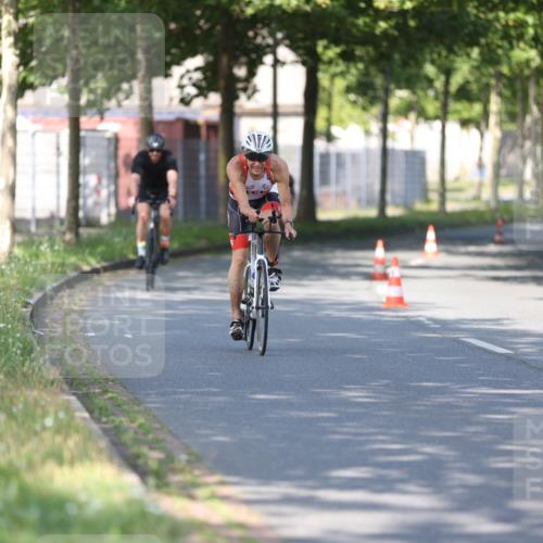 10.08.2025 - GEWOBA Citytriathlon Bremen Yannick Fuchs http://msf.ph/oto/8540824 10.08.2025 10:31:29 Radfahren 363, 387 meine-sportfotos.de