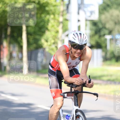 10.08.2025 - GEWOBA Citytriathlon Bremen Yannick Fuchs http://msf.ph/oto/8540831 10.08.2025 10:31:31 Radfahren 363 meine-sportfotos.de