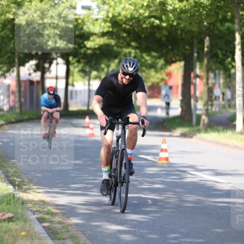 10.08.2025 - GEWOBA Citytriathlon Bremen Yannick Fuchs http://msf.ph/oto/8540833 10.08.2025 10:31:32 Radfahren 363 meine-sportfotos.de