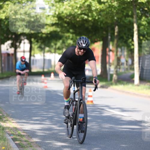 10.08.2025 - GEWOBA Citytriathlon Bremen Yannick Fuchs http://msf.ph/oto/8540834 10.08.2025 10:31:33 Radfahren 363 meine-sportfotos.de
