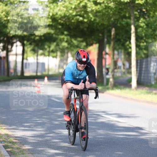 10.08.2025 - GEWOBA Citytriathlon Bremen Yannick Fuchs http://msf.ph/oto/8540839 10.08.2025 10:31:34 Radfahren  meine-sportfotos.de
