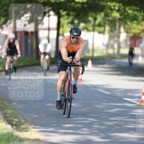 10.08.2025 - GEWOBA Citytriathlon Bremen Yannick Fuchs http://msf.ph/oto/8540843 10.08.2025 10:32:11 Radfahren 205, 405, 508 meine-sportfotos.de