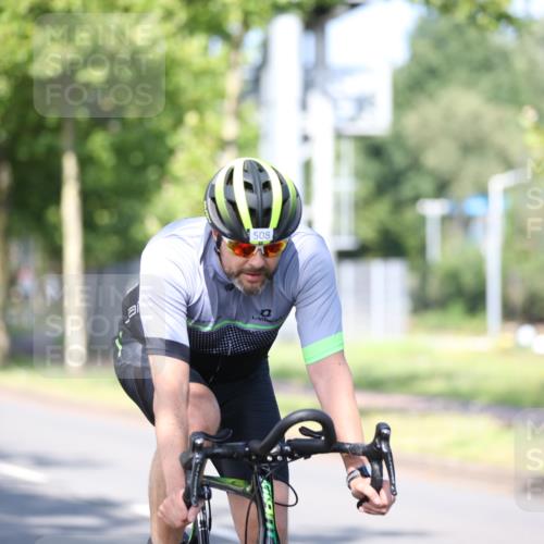 10.08.2025 - GEWOBA Citytriathlon Bremen Yannick Fuchs http://msf.ph/oto/8540886 10.08.2025 10:32:34 Radfahren 349, 354, 406, 408, 426, 432, 473, 483, 502 meine-sportfotos.de