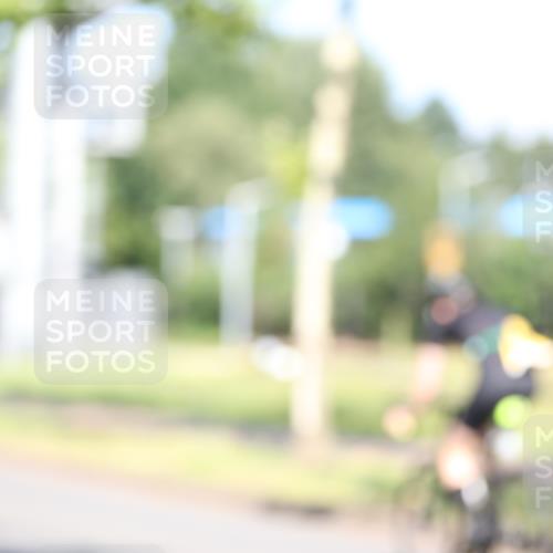 10.08.2025 - GEWOBA Citytriathlon Bremen Yannick Fuchs http://msf.ph/oto/8540899 10.08.2025 10:32:41 Radfahren 349, 371, 384, 406, 426, 432, 473, 483, 502 meine-sportfotos.de