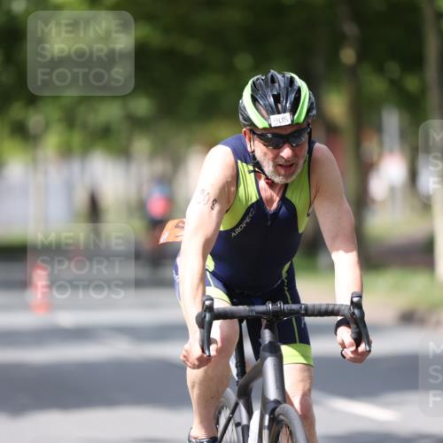 10.08.2025 - GEWOBA Citytriathlon Bremen Yannick Fuchs http://msf.ph/oto/8540916 10.08.2025 12:44:08 Radfahren 661, 693, 703, 731, 908, 1036 meine-sportfotos.de