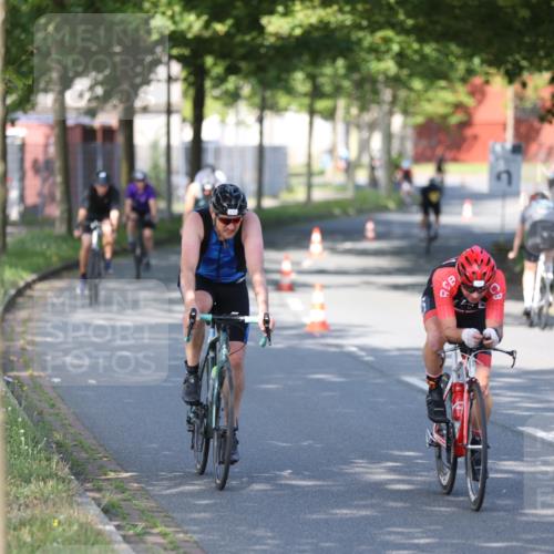 10.08.2025 - GEWOBA Citytriathlon Bremen Yannick Fuchs http://msf.ph/oto/8541115 10.08.2025 10:35:00 Radfahren 21, 129, 147, 181, 241, 379, 393, 404, 413, 445, 461 meine-sportfotos.de