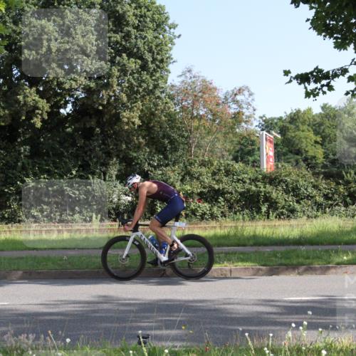 10.08.2025 - GEWOBA Citytriathlon Bremen Yannick Fuchs http://msf.ph/oto/8541151 10.08.2025 10:23:29 Radfahren 375 meine-sportfotos.de