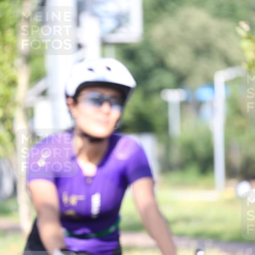 10.08.2025 - GEWOBA Citytriathlon Bremen Yannick Fuchs http://msf.ph/oto/8541215 10.08.2025 10:36:17 Radfahren 117, 159, 231, 373, 378, 401, 450, 493 meine-sportfotos.de