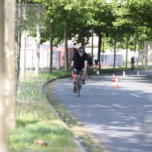 10.08.2025 - GEWOBA Citytriathlon Bremen Yannick Fuchs http://msf.ph/oto/8541269 10.08.2025 10:36:31 Radfahren 99, 115, 117, 159, 231, 378, 397, 401, 447 meine-sportfotos.de