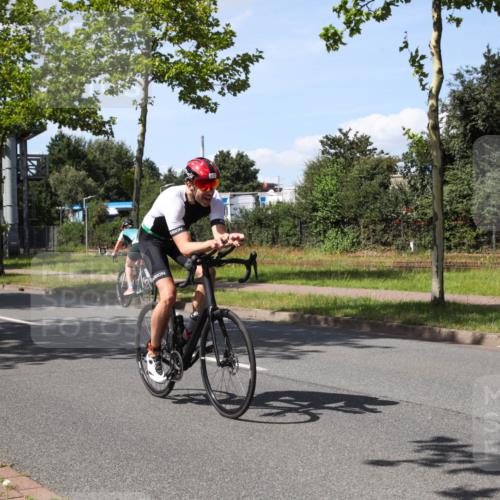 10.08.2025 - GEWOBA Citytriathlon Bremen Yannick Fuchs http://msf.ph/oto/8541312 10.08.2025 14:29:05 Radfahren 168, 172, 188, 321, 403, 447 meine-sportfotos.de