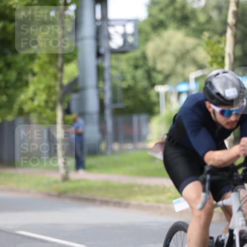 10.08.2025 - GEWOBA Citytriathlon Bremen Yannick Fuchs http://msf.ph/oto/8541415 10.08.2025 12:45:32 Radfahren 676, 724, 828, 851, 930, 939, 946, 1022 meine-sportfotos.de