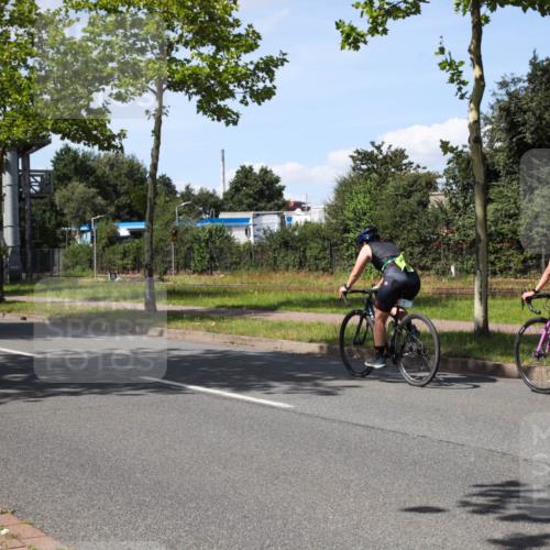 10.08.2025 - GEWOBA Citytriathlon Bremen Yannick Fuchs http://msf.ph/oto/8541423 10.08.2025 14:29:16 Radfahren 172, 188, 206, 321, 365, 389, 447 meine-sportfotos.de