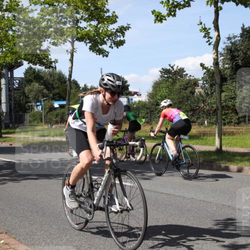 10.08.2025 - GEWOBA Citytriathlon Bremen Yannick Fuchs http://msf.ph/oto/8541429 10.08.2025 14:29:17 Radfahren 117, 172, 188, 206, 321, 365, 389, 447 meine-sportfotos.de