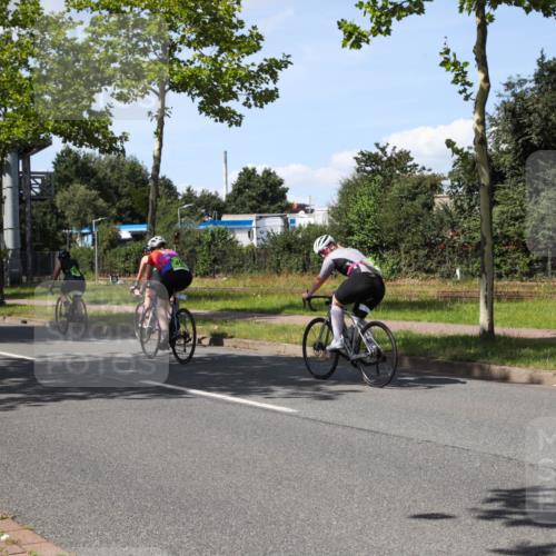 10.08.2025 - GEWOBA Citytriathlon Bremen Yannick Fuchs http://msf.ph/oto/8541435 10.08.2025 14:29:17 Radfahren 117, 172, 188, 206, 321, 365, 389, 447 meine-sportfotos.de