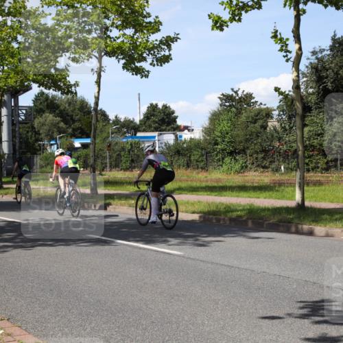 10.08.2025 - GEWOBA Citytriathlon Bremen Yannick Fuchs http://msf.ph/oto/8541438 10.08.2025 14:29:17 Radfahren 117, 172, 188, 206, 321, 365, 389, 447 meine-sportfotos.de