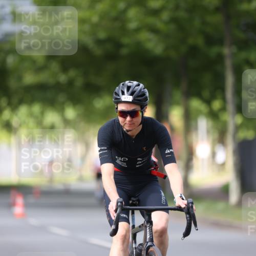 10.08.2025 - GEWOBA Citytriathlon Bremen Yannick Fuchs http://msf.ph/oto/8541440 10.08.2025 12:45:34 Radfahren 676, 724, 748, 851, 930, 939, 946, 1022 meine-sportfotos.de