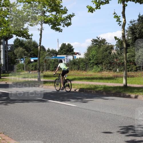 10.08.2025 - GEWOBA Citytriathlon Bremen Yannick Fuchs http://msf.ph/oto/8541459 10.08.2025 14:29:19 Radfahren 117, 172, 188, 206, 212, 351, 365, 389, 447 meine-sportfotos.de