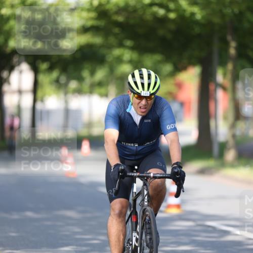 10.08.2025 - GEWOBA Citytriathlon Bremen Yannick Fuchs http://msf.ph/oto/8541486 10.08.2025 10:37:24 Radfahren 33, 75, 121, 145, 455 meine-sportfotos.de
