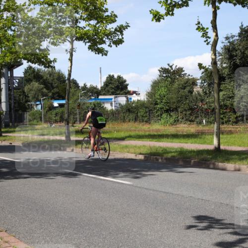 10.08.2025 - GEWOBA Citytriathlon Bremen Yannick Fuchs http://msf.ph/oto/8541489 10.08.2025 14:29:23 Radfahren 117, 179, 188, 206, 212, 351, 365, 373, 389, 447, 487 meine-sportfotos.de