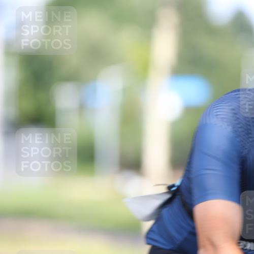 10.08.2025 - GEWOBA Citytriathlon Bremen Yannick Fuchs http://msf.ph/oto/8541499 10.08.2025 10:37:25 Radfahren 33, 75, 121, 145, 219, 455, 485 meine-sportfotos.de