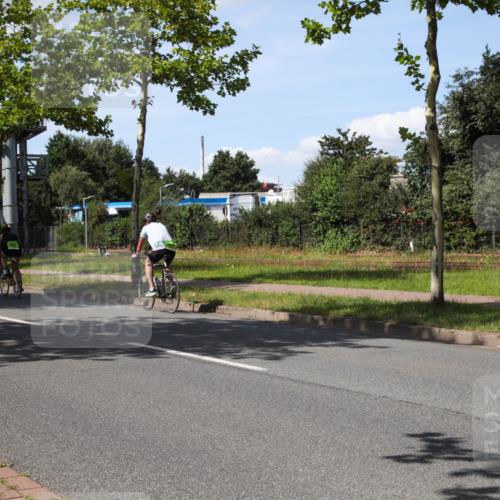 10.08.2025 - GEWOBA Citytriathlon Bremen Yannick Fuchs http://msf.ph/oto/8541501 10.08.2025 14:29:24 Radfahren 117, 179, 188, 206, 212, 351, 365, 373, 389, 405, 447, 487, 517 meine-sportfotos.de