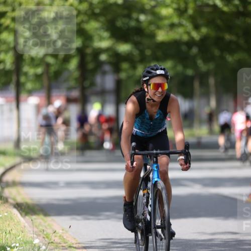 10.08.2025 - GEWOBA Citytriathlon Bremen Yannick Fuchs http://msf.ph/oto/8541515 10.08.2025 12:45:46 Radfahren 574, 651, 674, 685, 697, 748, 771, 812, 898, 928, 930, 939 meine-sportfotos.de