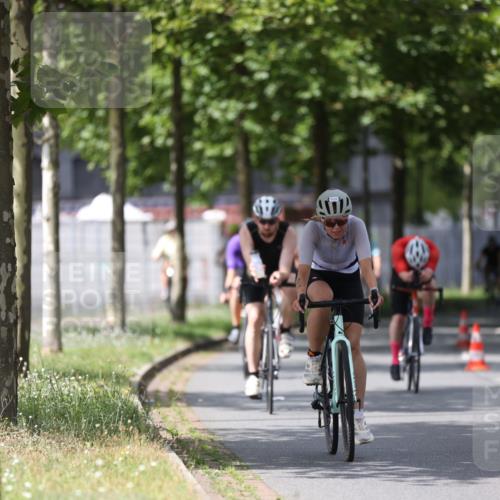 10.08.2025 - GEWOBA Citytriathlon Bremen Yannick Fuchs http://msf.ph/oto/8541531 10.08.2025 12:45:48 Radfahren 574, 651, 674, 685, 697, 748, 771, 812, 898, 928, 930, 939 meine-sportfotos.de