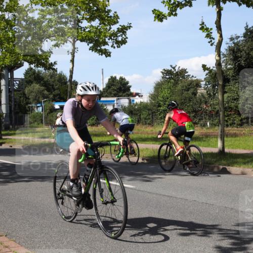 10.08.2025 - GEWOBA Citytriathlon Bremen Yannick Fuchs http://msf.ph/oto/8541532 10.08.2025 14:29:28 Radfahren 117, 179, 188, 206, 212, 351, 365, 373, 389, 405, 447, 466, 487, 517 meine-sportfotos.de