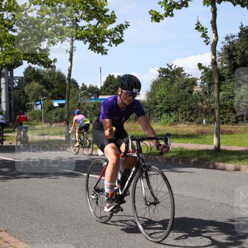 10.08.2025 - GEWOBA Citytriathlon Bremen Yannick Fuchs http://msf.ph/oto/8541546 10.08.2025 14:29:29 Radfahren 117, 179, 206, 212, 351, 365, 373, 389, 405, 466, 487, 517 meine-sportfotos.de