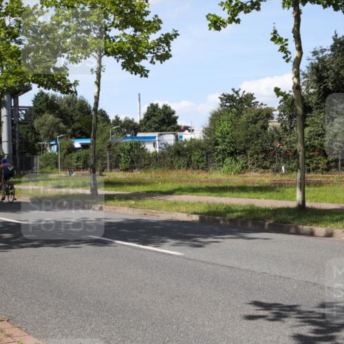 10.08.2025 - GEWOBA Citytriathlon Bremen Yannick Fuchs http://msf.ph/oto/8541556 10.08.2025 14:29:30 Radfahren 117, 179, 206, 212, 351, 365, 373, 389, 405, 466, 487, 517 meine-sportfotos.de