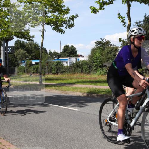 10.08.2025 - GEWOBA Citytriathlon Bremen Yannick Fuchs http://msf.ph/oto/8541587 10.08.2025 14:29:34 Radfahren 117, 179, 206, 212, 226, 351, 365, 373, 405, 466, 487, 517 meine-sportfotos.de