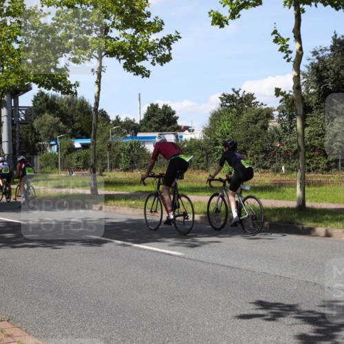 10.08.2025 - GEWOBA Citytriathlon Bremen Yannick Fuchs http://msf.ph/oto/8541627 10.08.2025 14:29:39 Radfahren 117, 179, 206, 212, 226, 275, 351, 365, 373, 405, 466, 468, 487, 517 meine-sportfotos.de