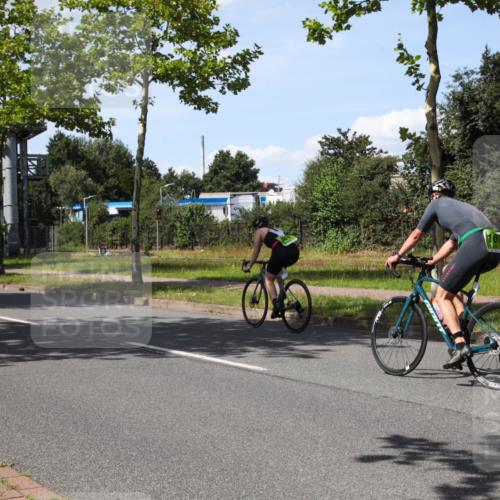 10.08.2025 - GEWOBA Citytriathlon Bremen Yannick Fuchs http://msf.ph/oto/8541654 10.08.2025 14:29:43 Radfahren 179, 212, 226, 275, 327, 351, 373, 405, 466, 468, 487, 517 meine-sportfotos.de