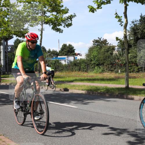 10.08.2025 - GEWOBA Citytriathlon Bremen Yannick Fuchs http://msf.ph/oto/8541689 10.08.2025 14:30:01 Radfahren 42, 95, 112, 183, 275, 315, 327, 337, 429, 454, 468 meine-sportfotos.de