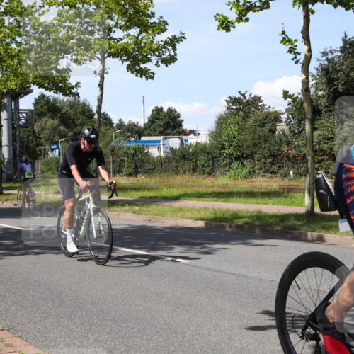 10.08.2025 - GEWOBA Citytriathlon Bremen Yannick Fuchs http://msf.ph/oto/8541706 10.08.2025 14:30:05 Radfahren 42, 95, 112, 149, 183, 315, 327, 337, 400, 402, 429, 454 meine-sportfotos.de