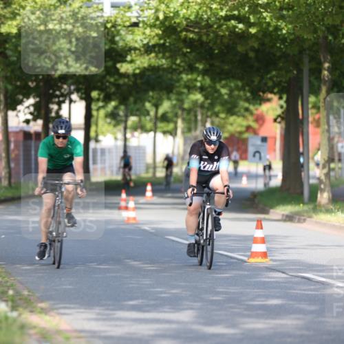 10.08.2025 - GEWOBA Citytriathlon Bremen Yannick Fuchs http://msf.ph/oto/8541735 10.08.2025 10:38:22 Radfahren 5, 19, 93, 101, 207, 211, 247, 391, 463, 475, 482 meine-sportfotos.de