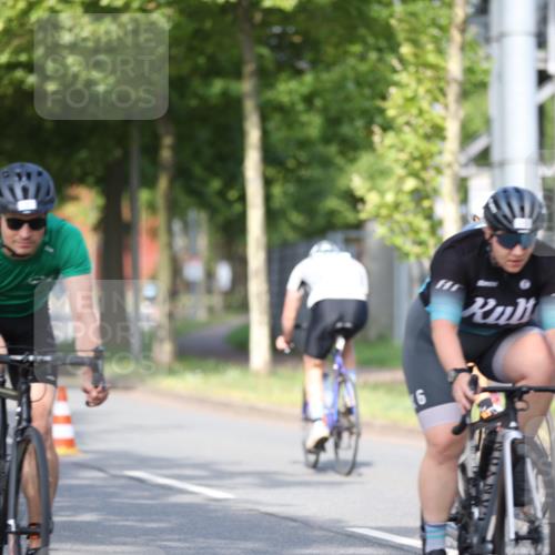 10.08.2025 - GEWOBA Citytriathlon Bremen Yannick Fuchs http://msf.ph/oto/8541743 10.08.2025 10:38:23 Radfahren 5, 19, 93, 101, 207, 211, 247, 391, 463, 475, 482 meine-sportfotos.de