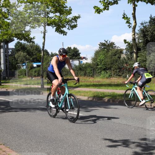 10.08.2025 - GEWOBA Citytriathlon Bremen Yannick Fuchs http://msf.ph/oto/8541797 10.08.2025 14:30:17 Radfahren 8, 33, 42, 66, 95, 112, 148, 149, 329, 337, 338, 361, 374, 400, 402, 410, 429, 492 meine-sportfotos.de
