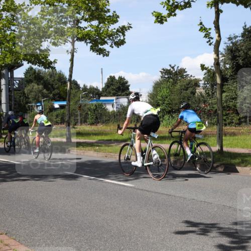 10.08.2025 - GEWOBA Citytriathlon Bremen Yannick Fuchs http://msf.ph/oto/8541839 10.08.2025 14:30:23 Radfahren 8, 33, 66, 148, 149, 329, 338, 347, 361, 374, 400, 402, 410, 429, 492 meine-sportfotos.de