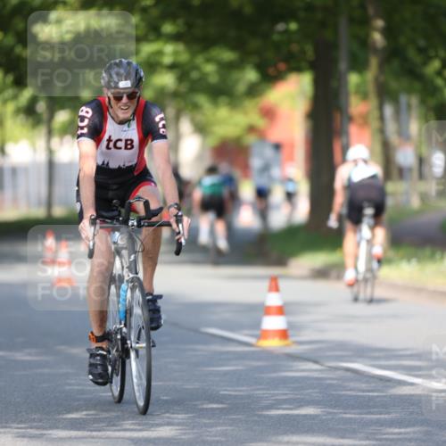 10.08.2025 - GEWOBA Citytriathlon Bremen Yannick Fuchs http://msf.ph/oto/8541923 10.08.2025 10:38:51 Radfahren 31, 63, 113, 119, 417, 429, 443, 498, 506 meine-sportfotos.de