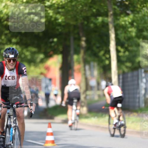 10.08.2025 - GEWOBA Citytriathlon Bremen Yannick Fuchs http://msf.ph/oto/8541926 10.08.2025 10:38:51 Radfahren 31, 63, 113, 119, 417, 429, 443, 498, 506 meine-sportfotos.de