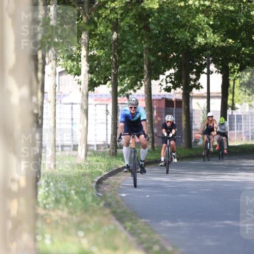 10.08.2025 - GEWOBA Citytriathlon Bremen Yannick Fuchs http://msf.ph/oto/8541938 10.08.2025 10:38:59 Radfahren 111, 113, 119, 417, 443, 472, 498, 499, 506 meine-sportfotos.de