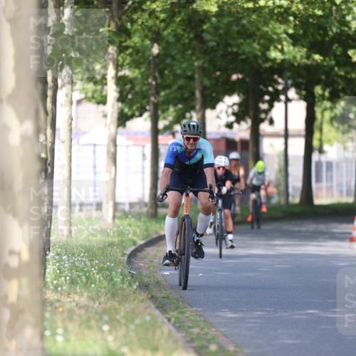 10.08.2025 - GEWOBA Citytriathlon Bremen Yannick Fuchs http://msf.ph/oto/8541953 10.08.2025 10:39:01 Radfahren 111, 113, 119, 417, 472, 498, 499, 506 meine-sportfotos.de