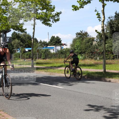10.08.2025 - GEWOBA Citytriathlon Bremen Yannick Fuchs http://msf.ph/oto/8541994 10.08.2025 14:30:44 Radfahren 12, 107, 175, 178, 328, 341, 345, 356, 381, 399, 409, 416, 461, 504, 510 meine-sportfotos.de
